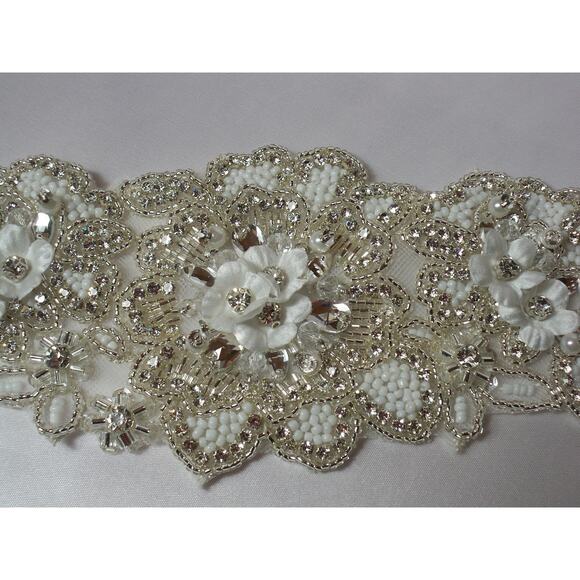 Beaded bridal belt, 49\